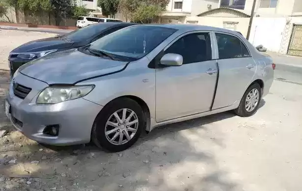 Использовал Toyota Corolla Продается в Аль-Садд , Доха #7617 - 1  image 
